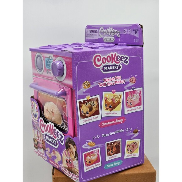 Cookeez Makery Cinnamon Treatz Oven – Interactive Bake & Reveal Oven Playset New - Picture 4 of 5